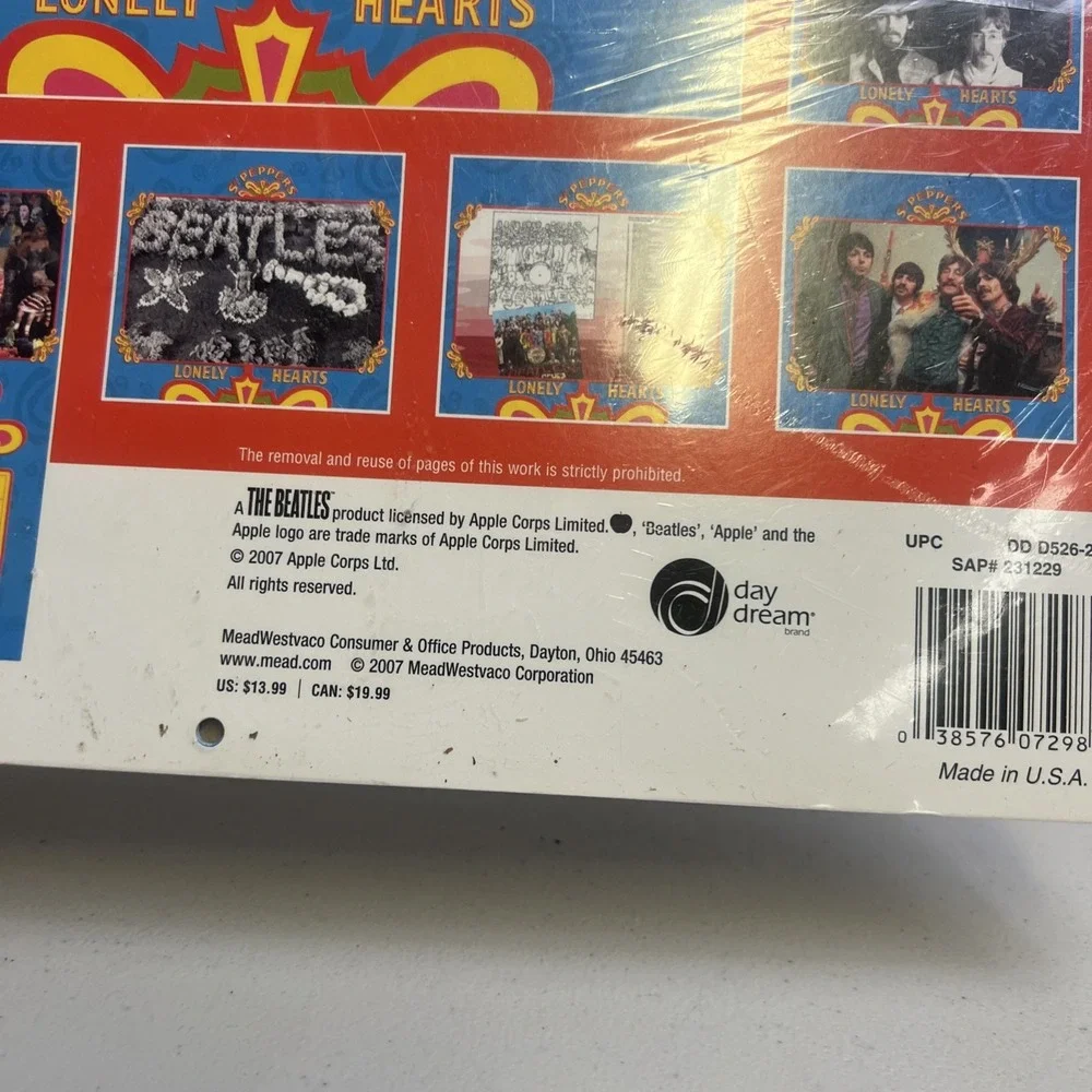 2008 The Beatles Sgt. Peppers Lonely Hearts Club Band 12